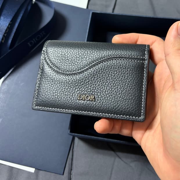 디올 새들 비즈니스 카드지갑