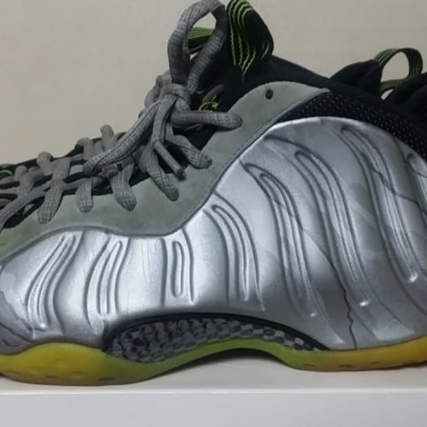 나이키 에어 폼포짓 원 실버 카모 275