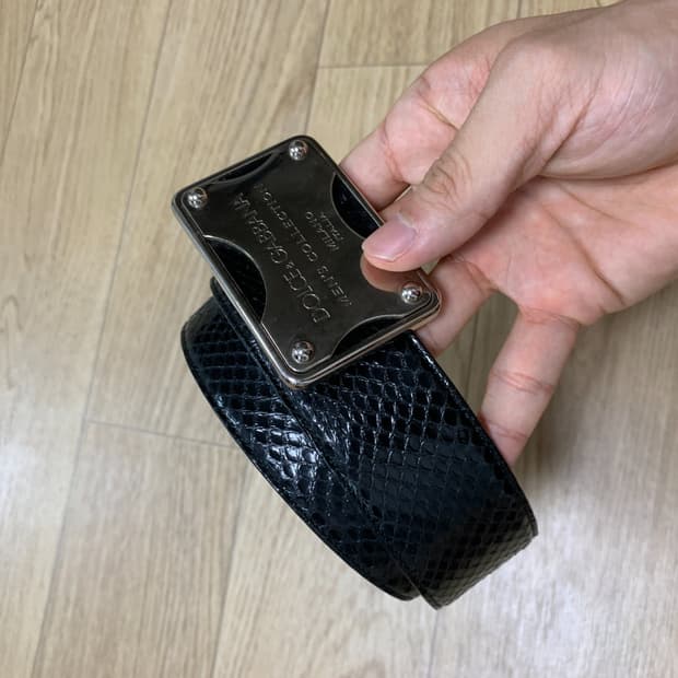 30~33)이태리 돌체앤가바나(D&G) 빅 메탈 플레이트 뱀피 레더 벨트