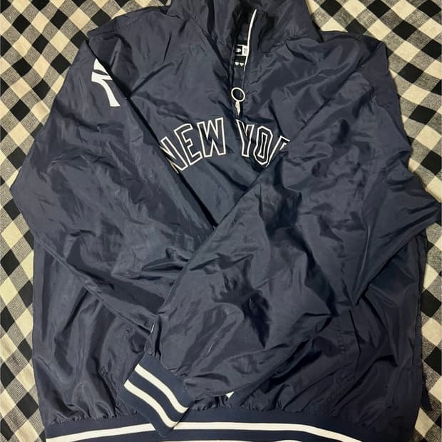 뉴에라 하프집업 아노락