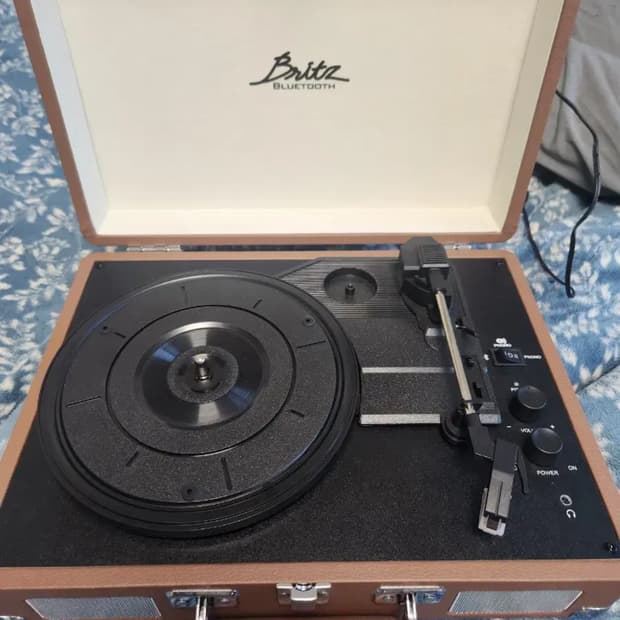 브리츠 턴테이블