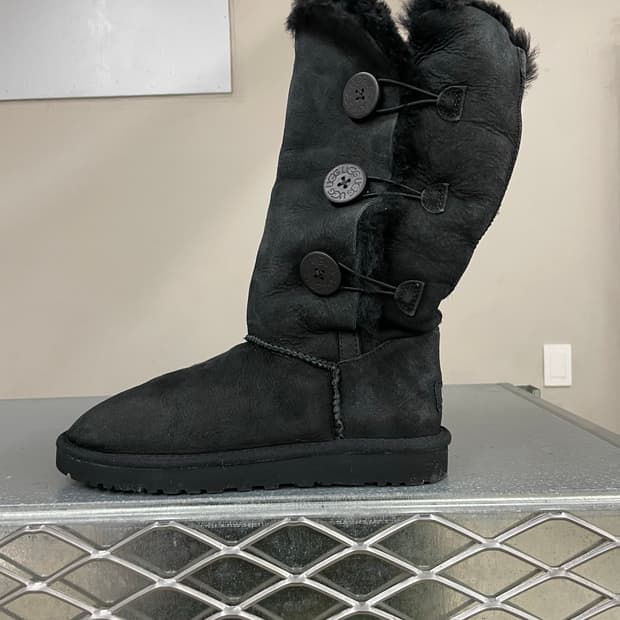 어그 베일리버튼 트리플릿2 250