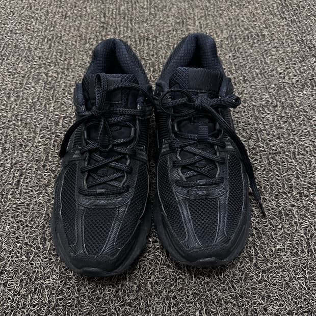 NIKE 나이키 줌 보메로 5 SP 블랙 운동화 260사이즈