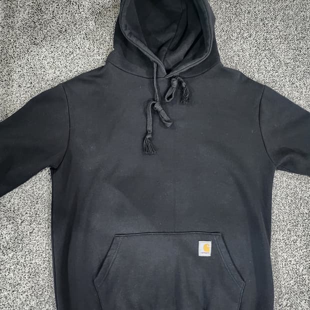 칼하트(Carhartt) 블랙 후드 티셔츠
