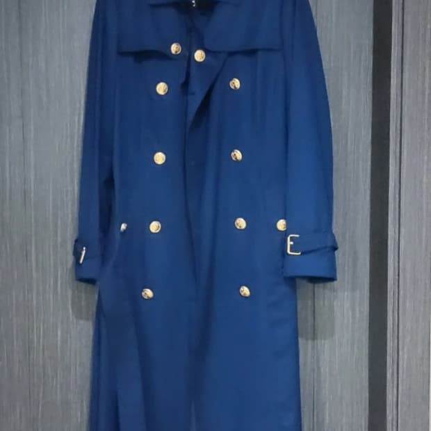 모조에스핀 트렌치코트 새상품