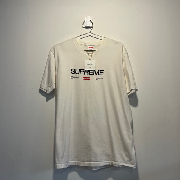 Supreme t-shirt 