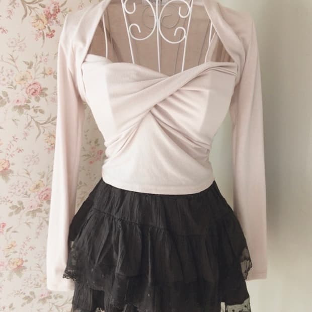 히메갸루🎀 베이지 나시/볼레로 꼬임티셔츠