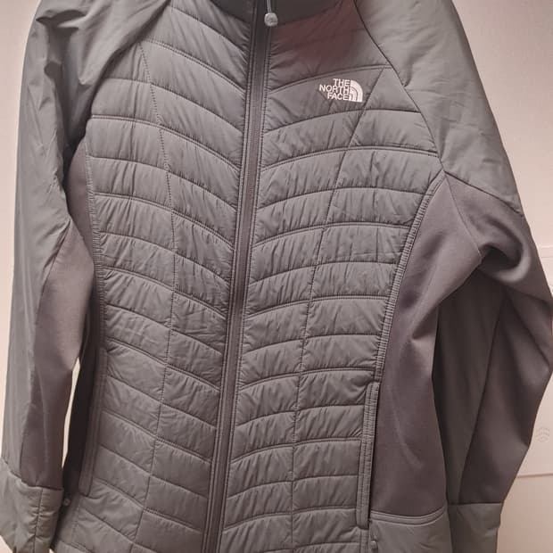 노스페이스 여성 경량 패딩 자켓 그레이 100