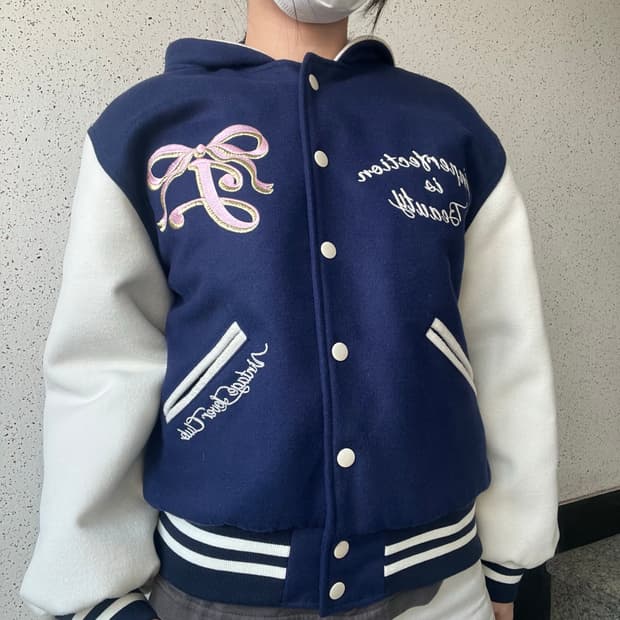 졸리레이드 Enya varcity jacket