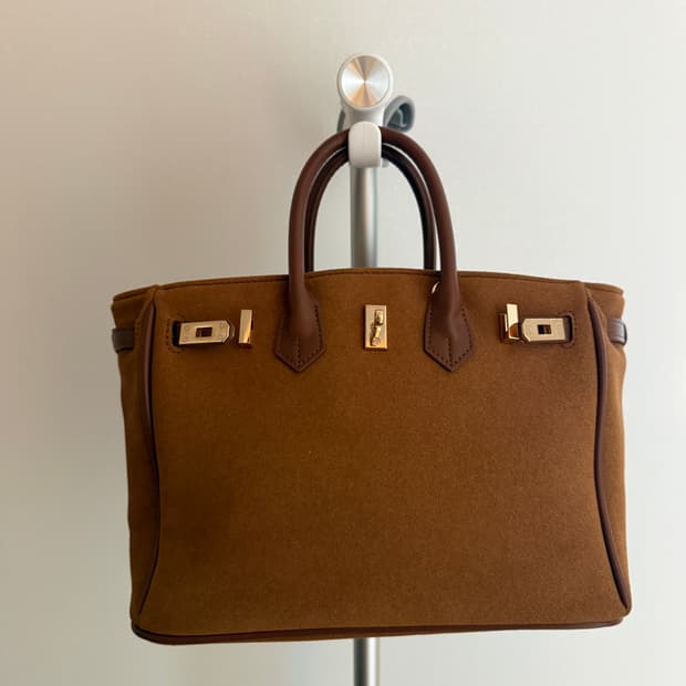 the reum 제인25 스웨이드백 카멜색