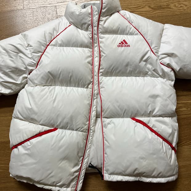 아디다스 슈퍼 퍼피 패딩