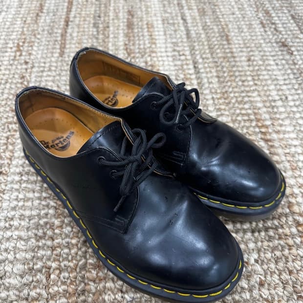 닥터마틴 3홀 판매합니다