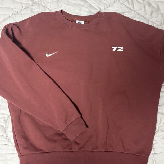 나이키 72 스우시 맨투맨 버건디