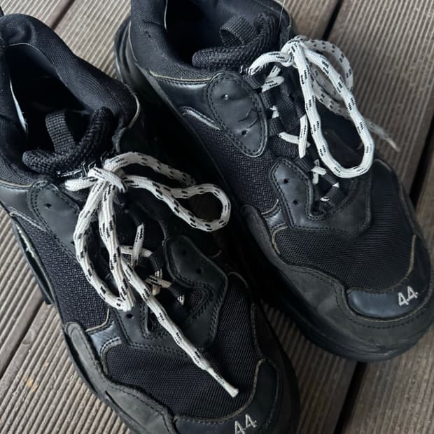 발렌시아가 트리플S 44사이즈