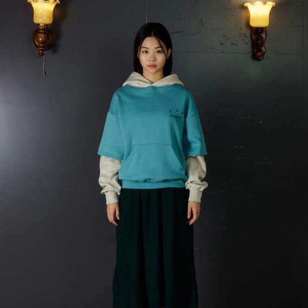 아이앱 스튜디오 x던전밥 후드 M