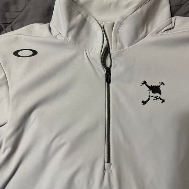 오클리 반집업 슬리브