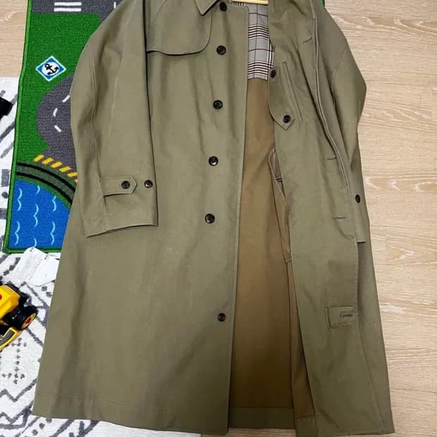 피그벨 트렌치코트 2사이즈 카키 컬러
