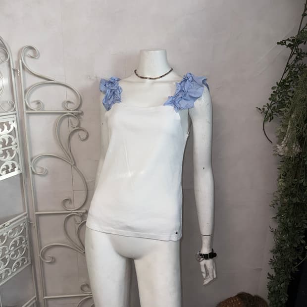 Tommy Hilfiger frill sleeve detail 슬리브리스