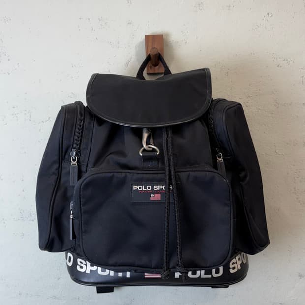 폴로스포츠 00s 올드스쿨 스펠아웃 블랙 백팩
