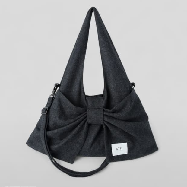 어틸 스튜디오 울 듀이 리본 호보백&크로스백 차콜