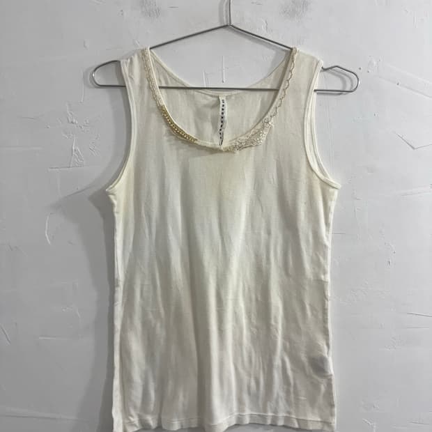 Sunaokuwahara sleeveless