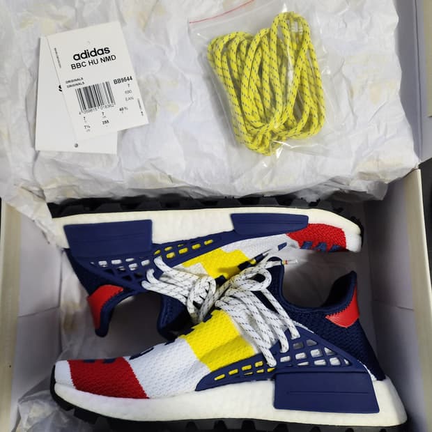 [255] 아디다스 X BBC X 퍼렐 윌리엄스 Hu NMD