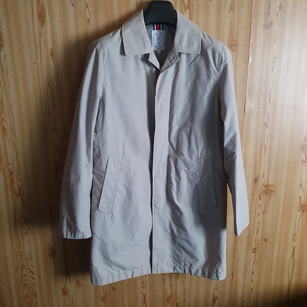 헤지스 코트 100