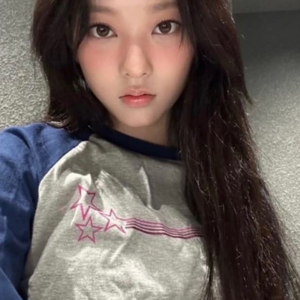 [teket] keep reglan l/s tee (강해린 착용)