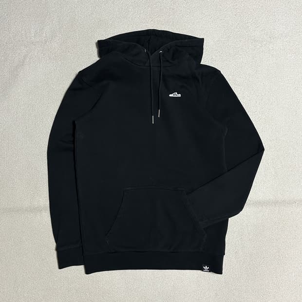 아디다스 미니 앰블럼 후디