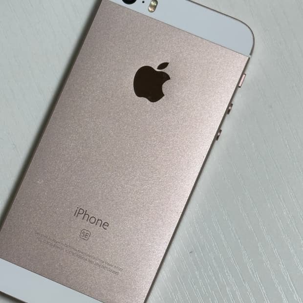 아이폰 SE 로즈골드 64GB