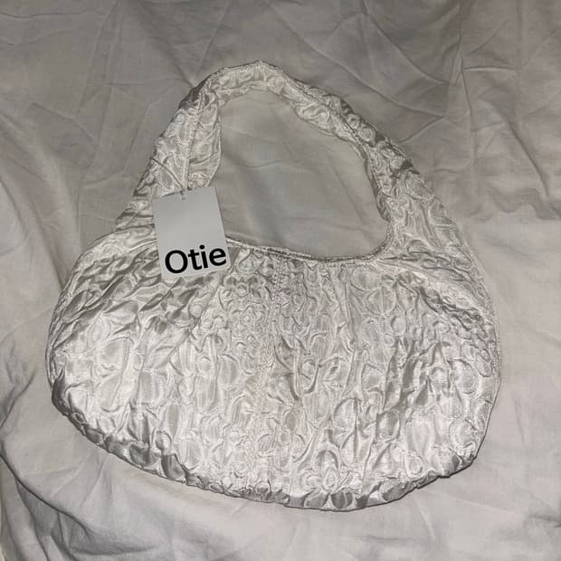 Otie Wiffle glow bag