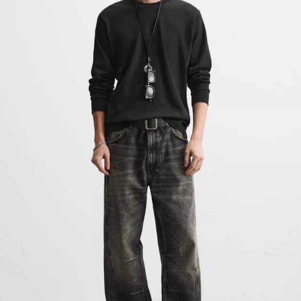 자라 배기핏 심라인 데님 32사이즈 판매합니다