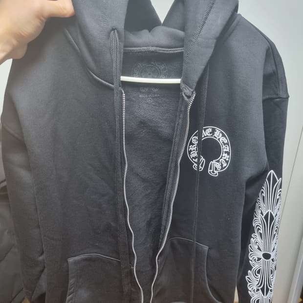 크롬하츠 홀스슈 후드집업 L사이즈입니다