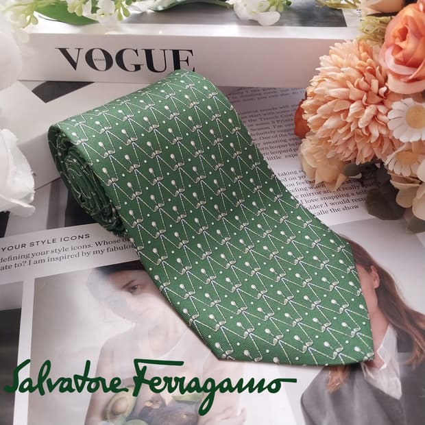 페라가모 실크 그린 골프채 패턴 넥타이 8.6cm A+등급 K1831
