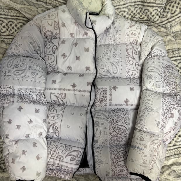 디스이즈네버댓 반다나 패딩