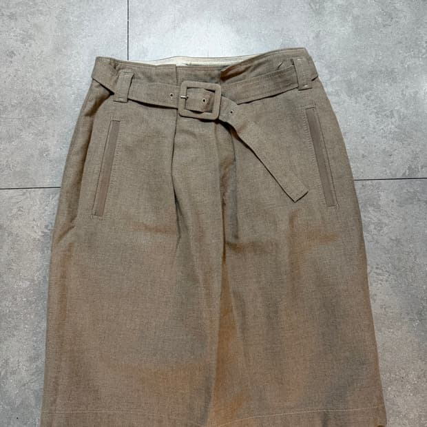 휴고보스 블랙라벨   빈티지   미디 스커트  27인치