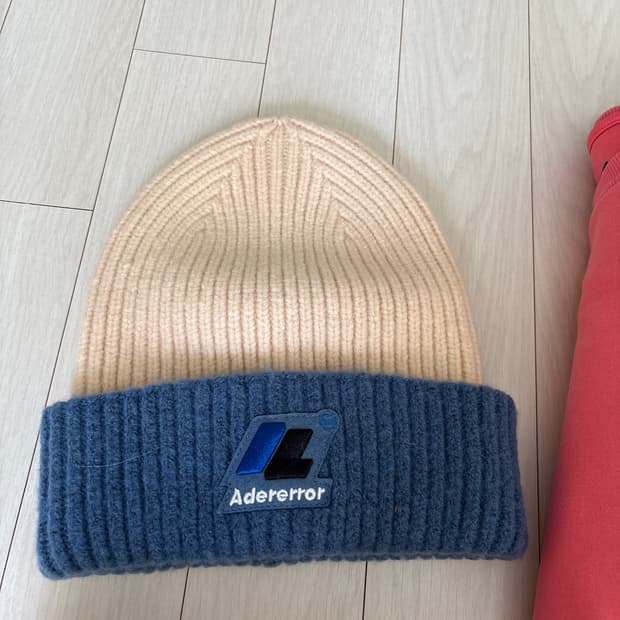 아더에러 모자