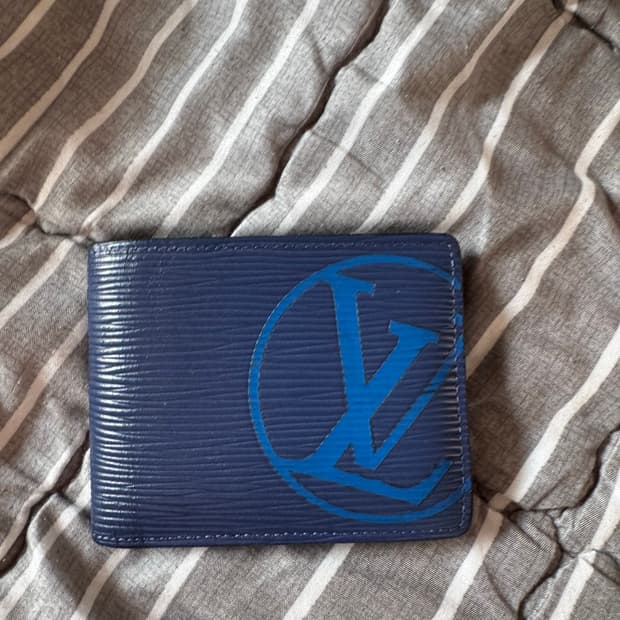 루이비통 반지갑