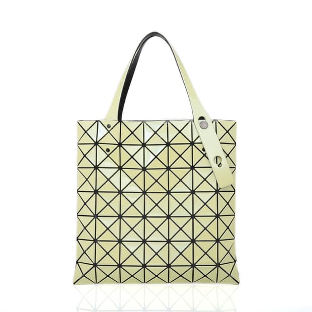 이세이미야케 바오바오 프리즘 토트백 BAOBAO BB54D3P02F