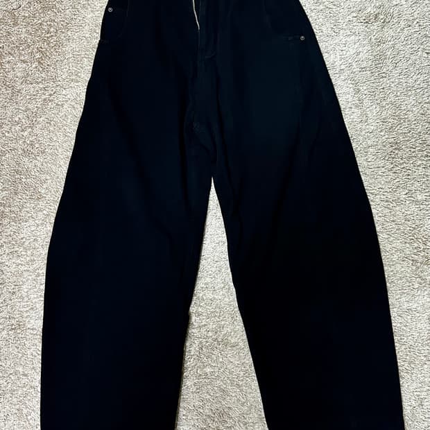 비긴202의 루브 트위스트 팬츠