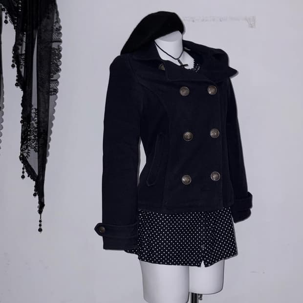 공겜여주&도쿄 코디세트 3pcs (땡땡이프릴, 00s 코트, 리본)