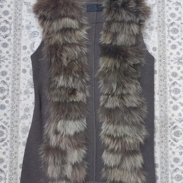Mine 퍼 트리밍 여우/염소털 니트 조끼 베스트