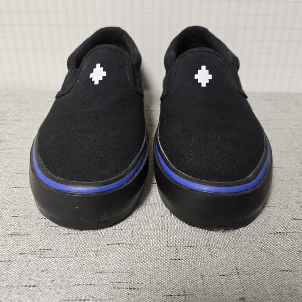 마르셀로 불론 슬립온