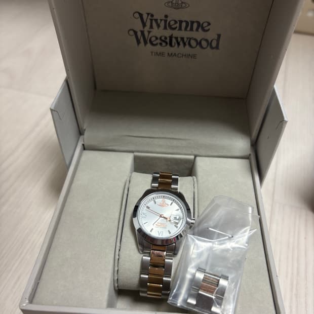 [F] 비비안웨스트우드 시계