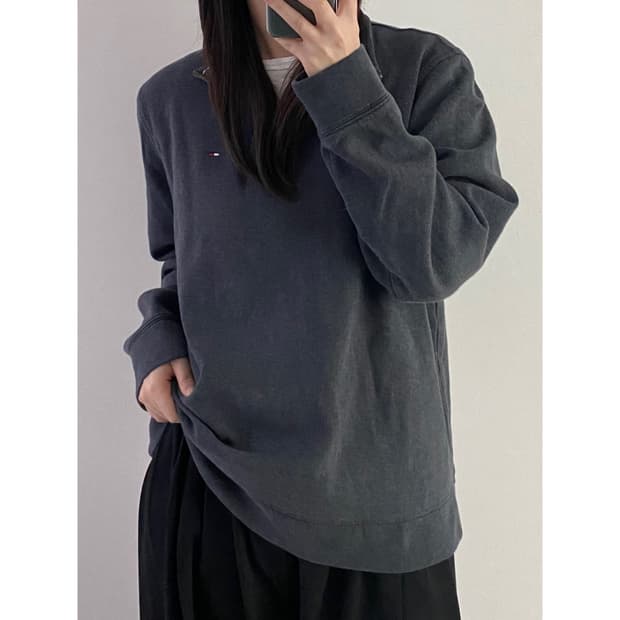 타미힐피거 반집업 맨투맨