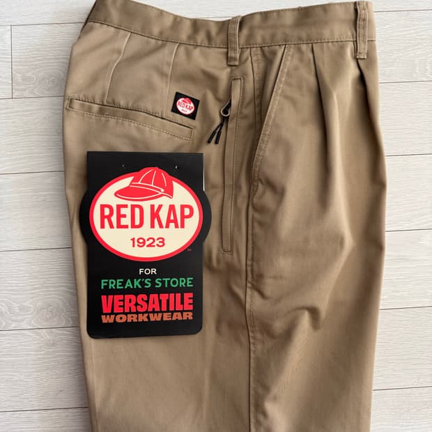 프릭스스토어 레드캡 투턱 와이드 팬츠