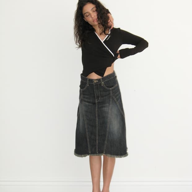 폴리수엠 워시드데님 미디스커트 판매(1size) 