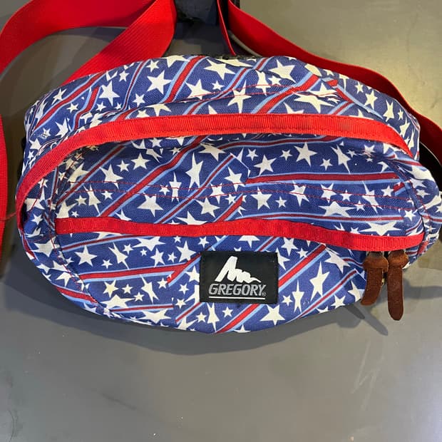 그레고리 구형 로고 테일러너