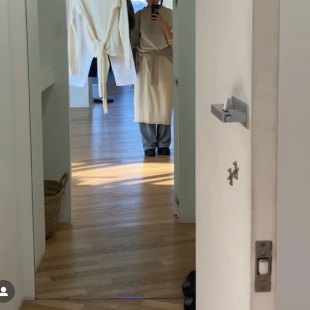 NIDO 25PS Simple Turtleneck Dress, Ecru