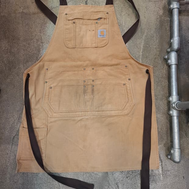 칼하트 앞치마